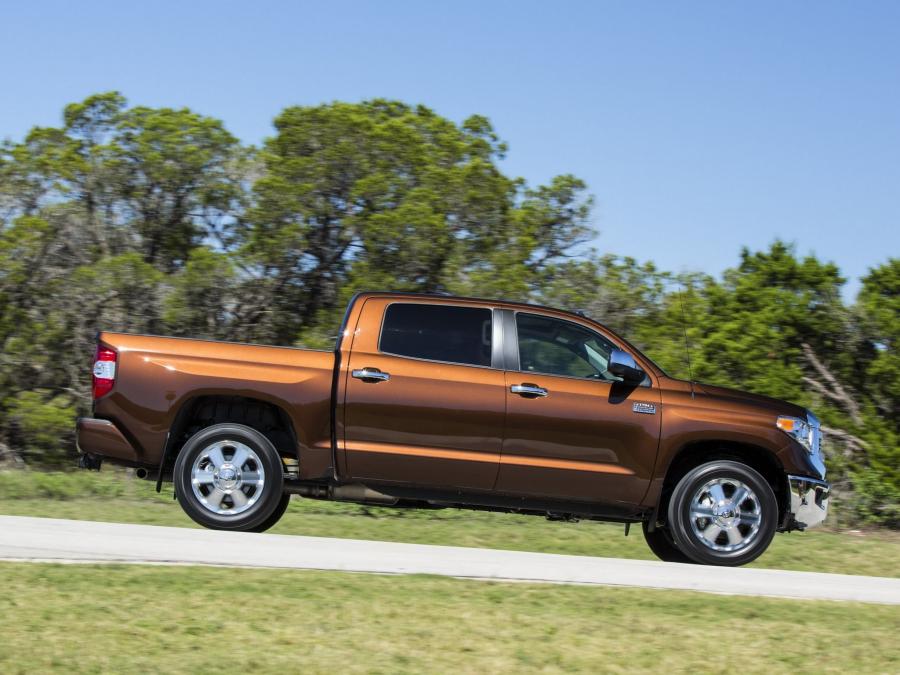  Toyota Tundra 1794 Edition 2013 года  (фото 18 из 40)